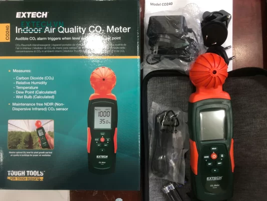 Máy đo CO2 cầm tay Extech CO240 8 hinh thuc te may do co2 cam tay extech co240